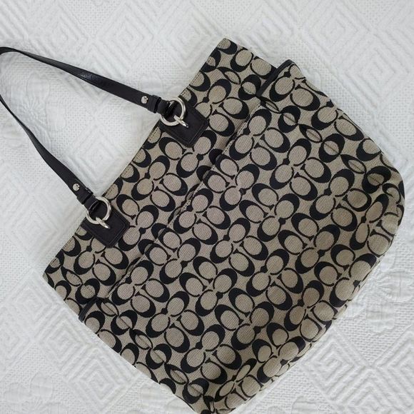 Coach C-Pattern Shoulder Bag - Picture 2 of 4